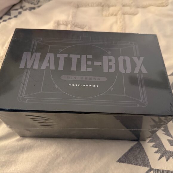 Brand New Tiltaing Mini Matte Box (MB-T15) - Sealed - Picture 4 of 8